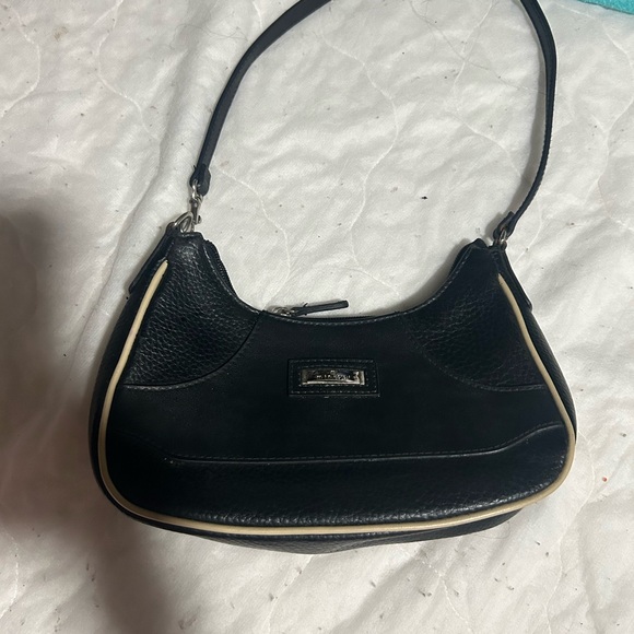 Clothes 🤗🤗 - Picture 1 of 16